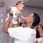 Neymar anuncia que consagró a su hija pequeña para Dios en una ceremonia cristiana