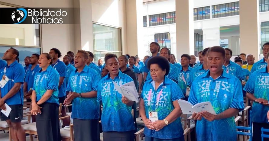 Atletas olímpicos de Fiji adoran con himnos a Jesús y sorprenden al público con sus armonías