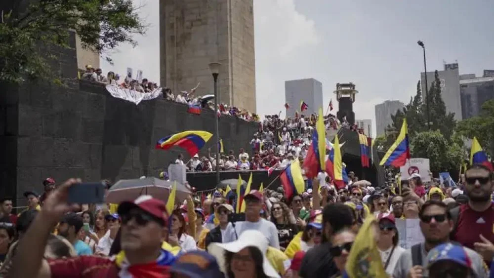 Venezolanos en Caracas y el mundo entero se manifestaron para defender el triunfo de la oposición