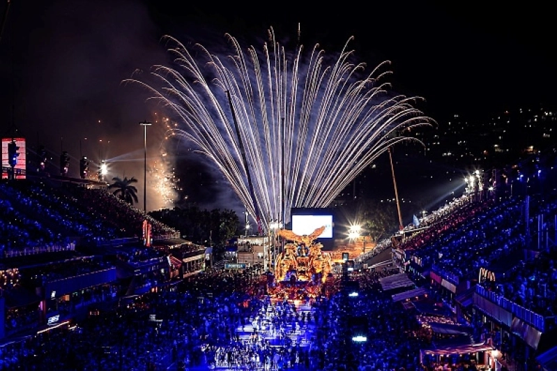 Cristianos llevan esperanza al Carnaval de Brasil con samba y evangelización