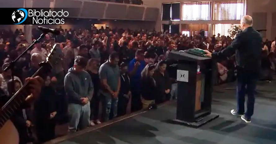 “Tienen hambre de la verdad”: 300 personas aceptan a Cristo como Salvador tras haber asistir al servicio dominical